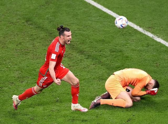 1669072746400009870.jpg 64791783-11439989-Turner_got_a_h.jpg