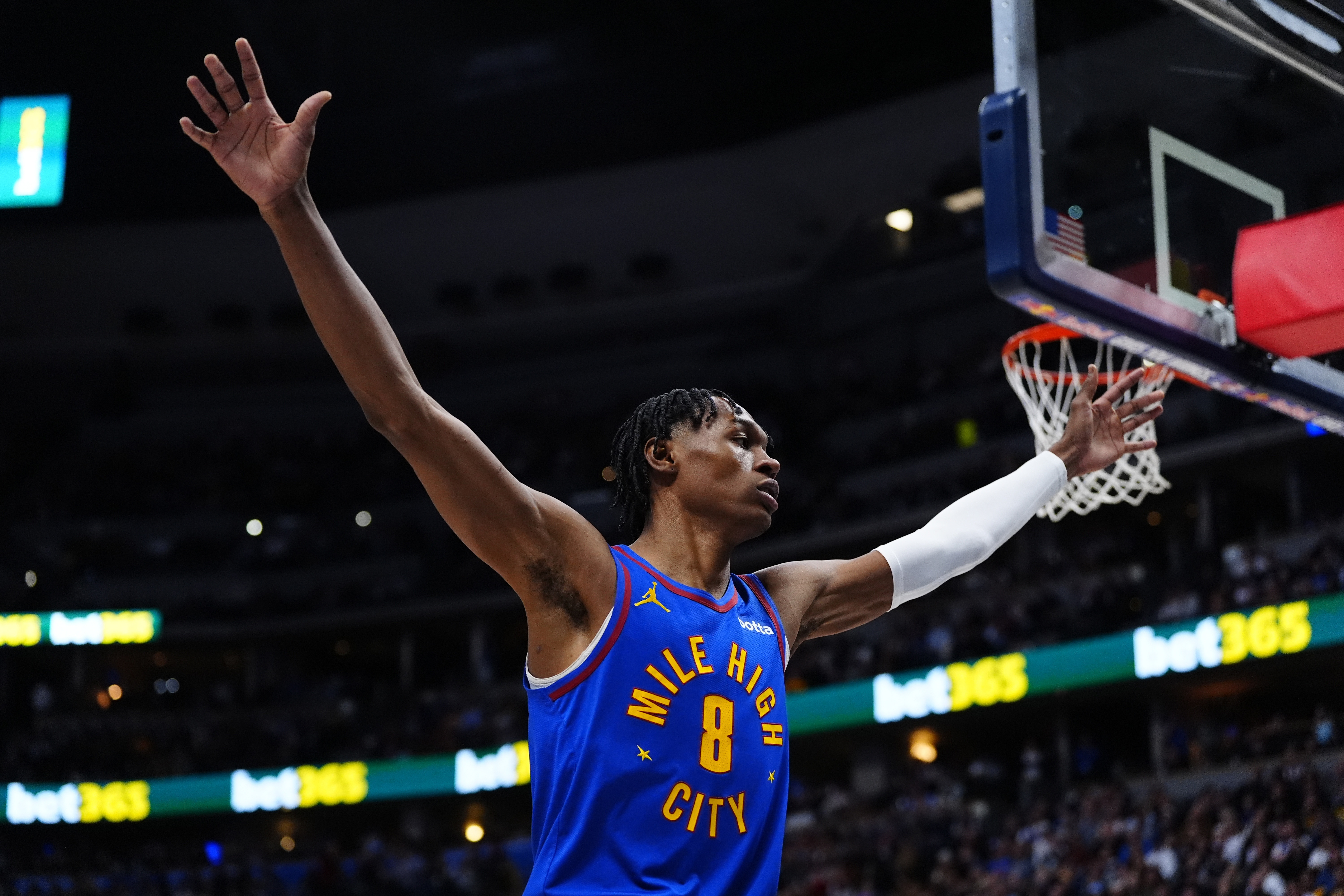 百家乐游戏-复出后出场限制20分钟！沃特森：希望下一场能出场更久